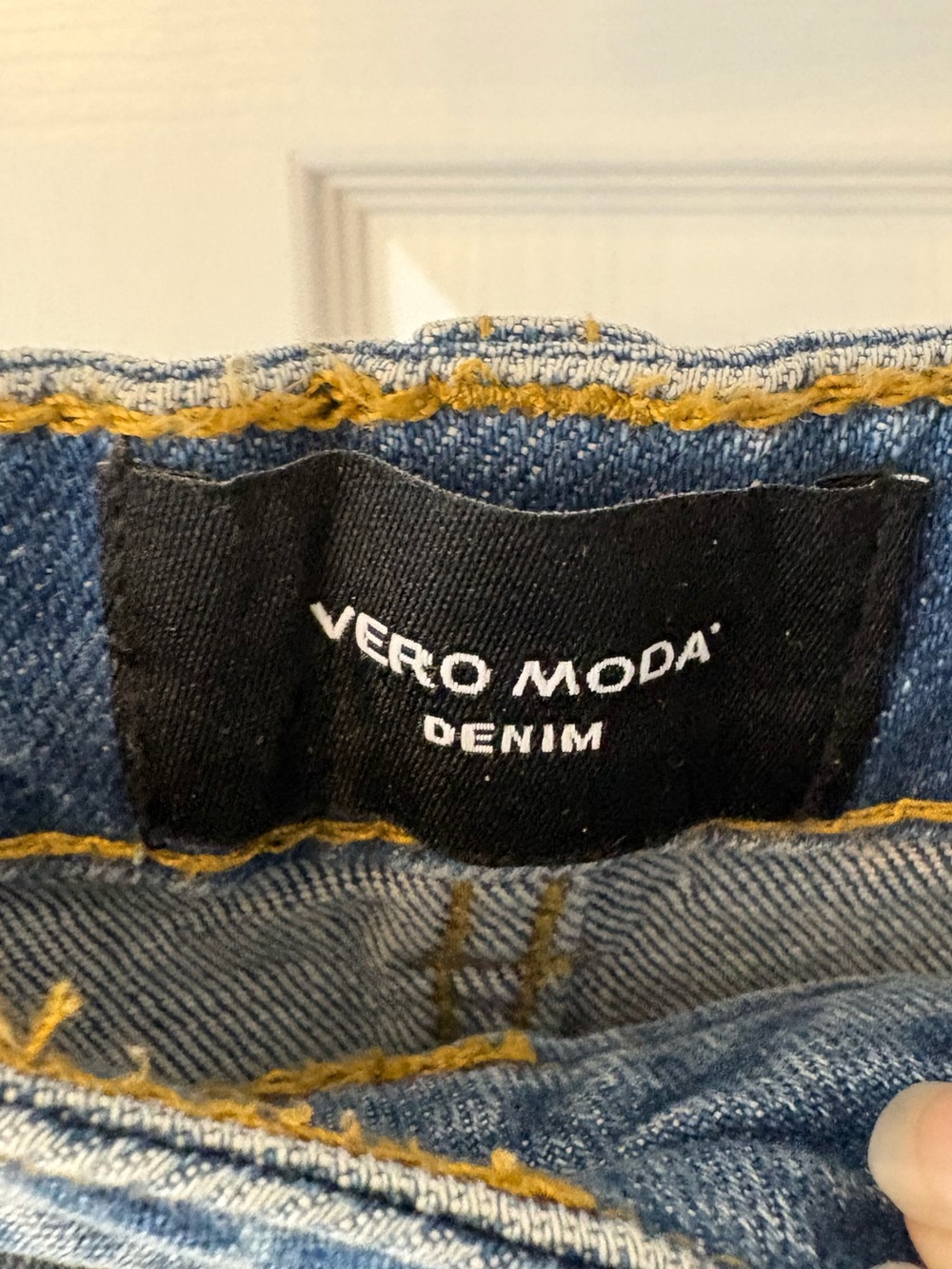 Vero Moda Blue 90s Style HighRise Mom Denim Jeans Size 27 Cotton - Picture 14 of 16